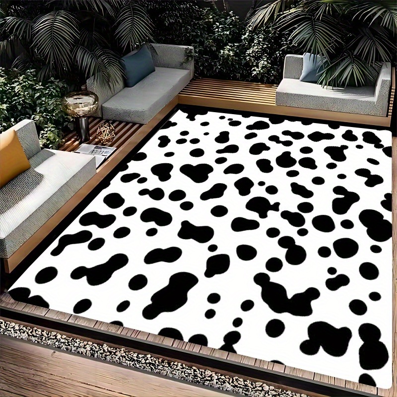 Flannel Printed Cow Print Rug  - Kids Outdoor Zone 评论和价格